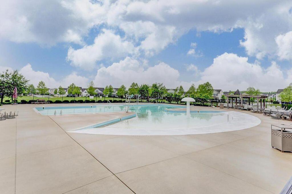 6030 Carlatun Street