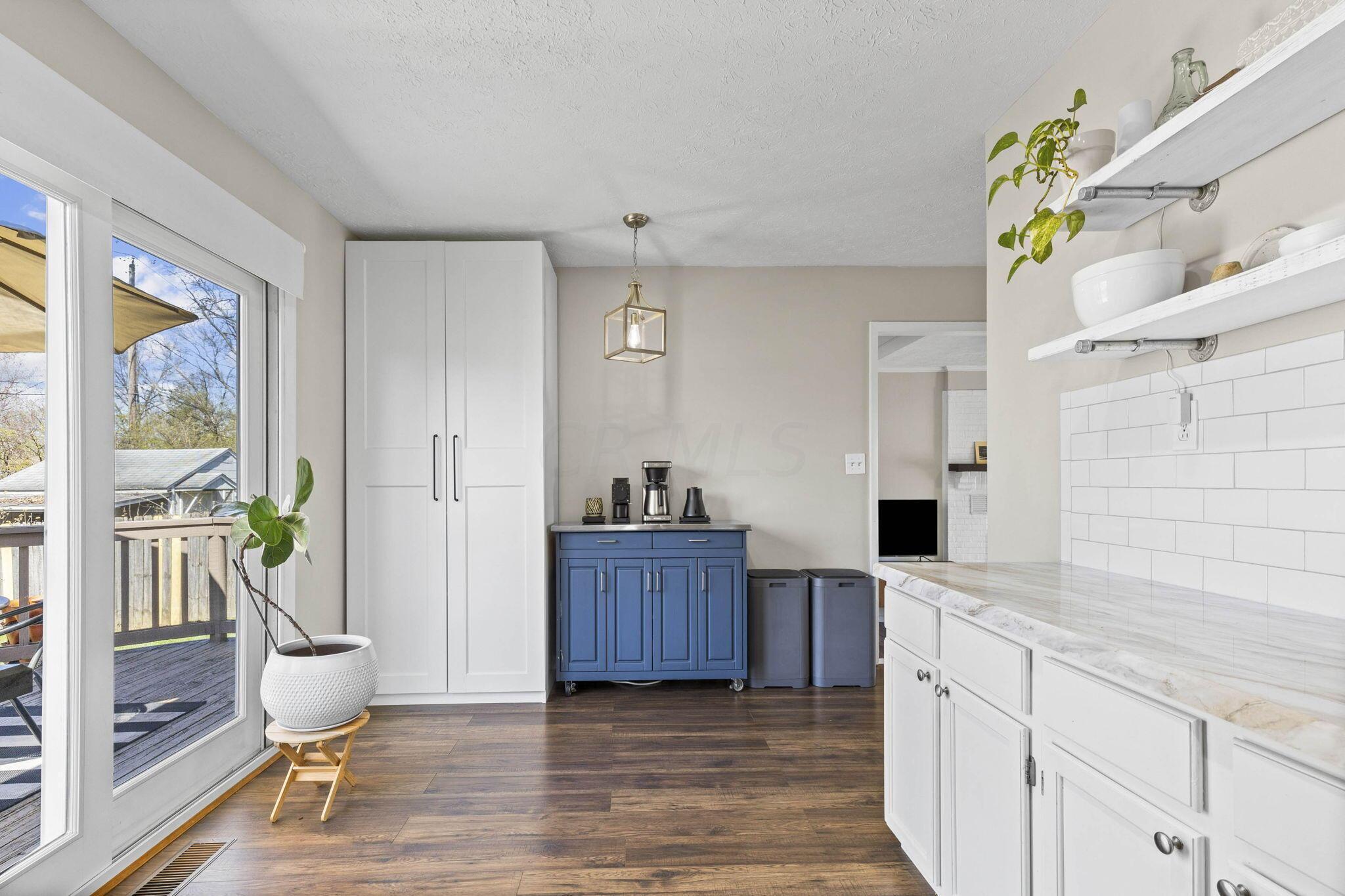 6201 S Hempstead Road