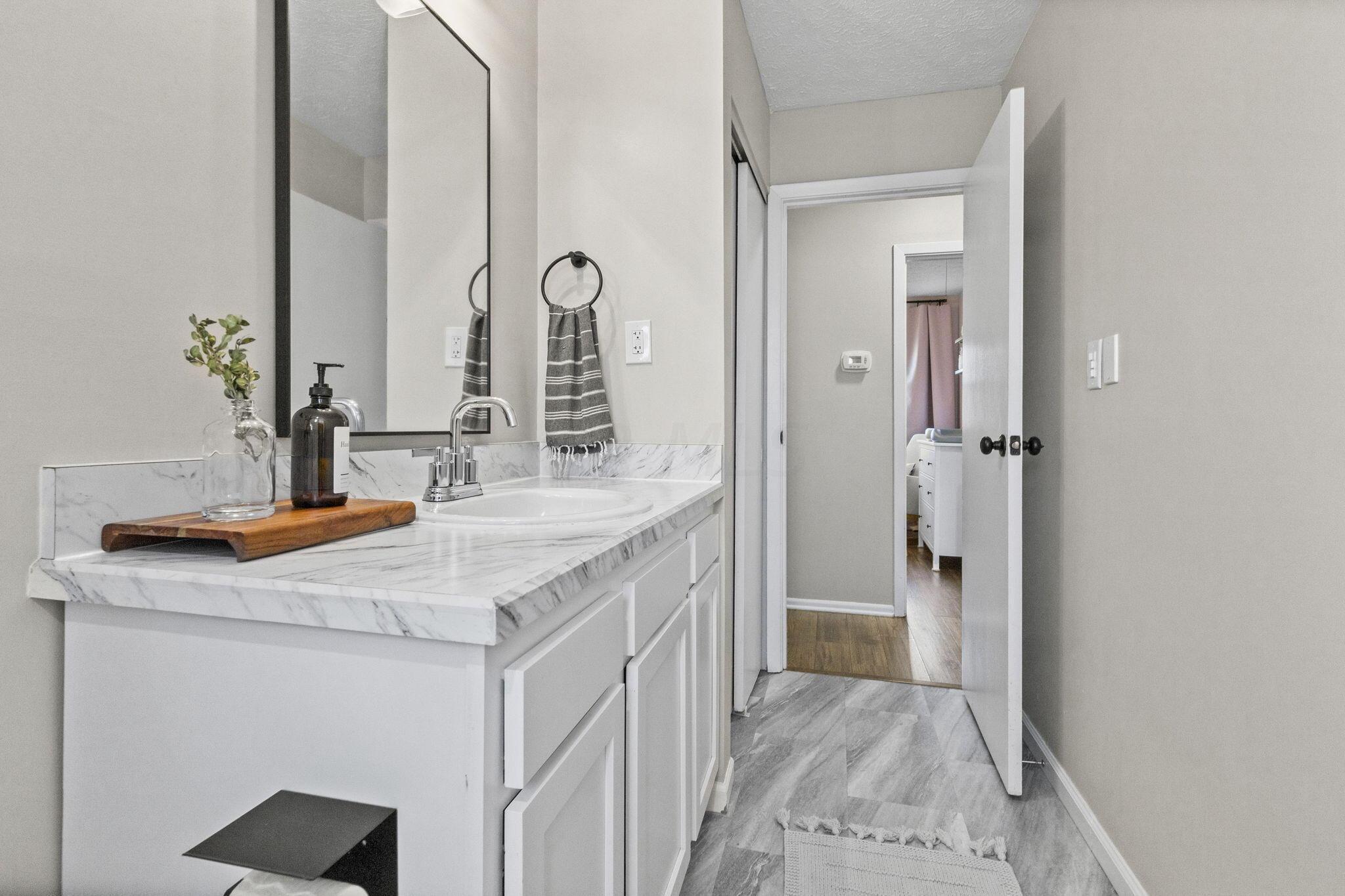 6201 S Hempstead Road