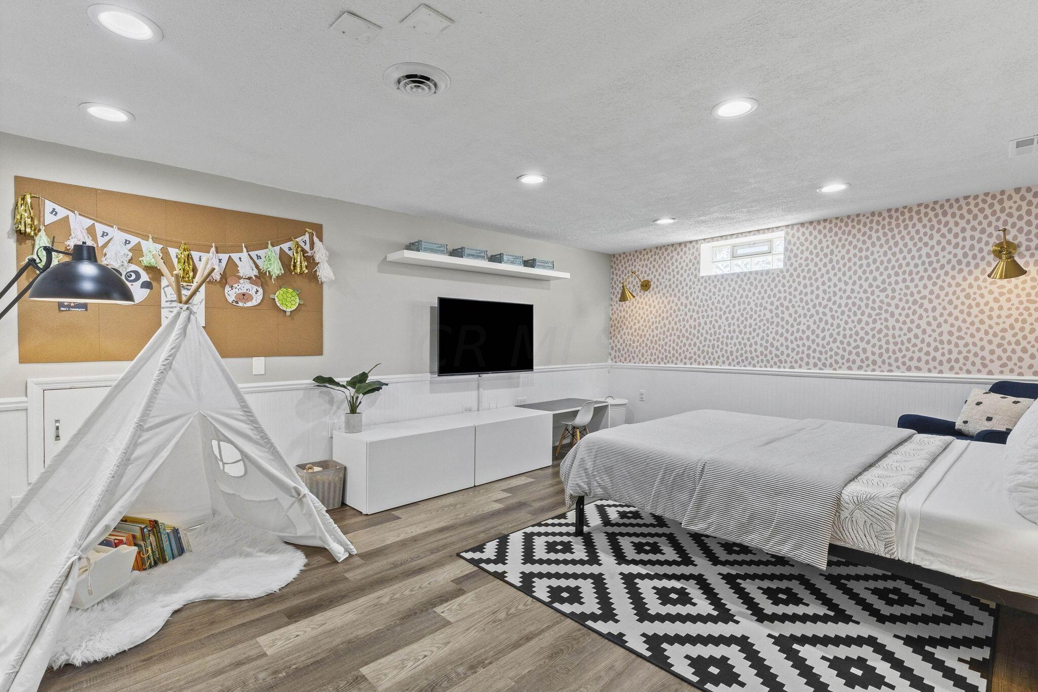 6201 S Hempstead Road