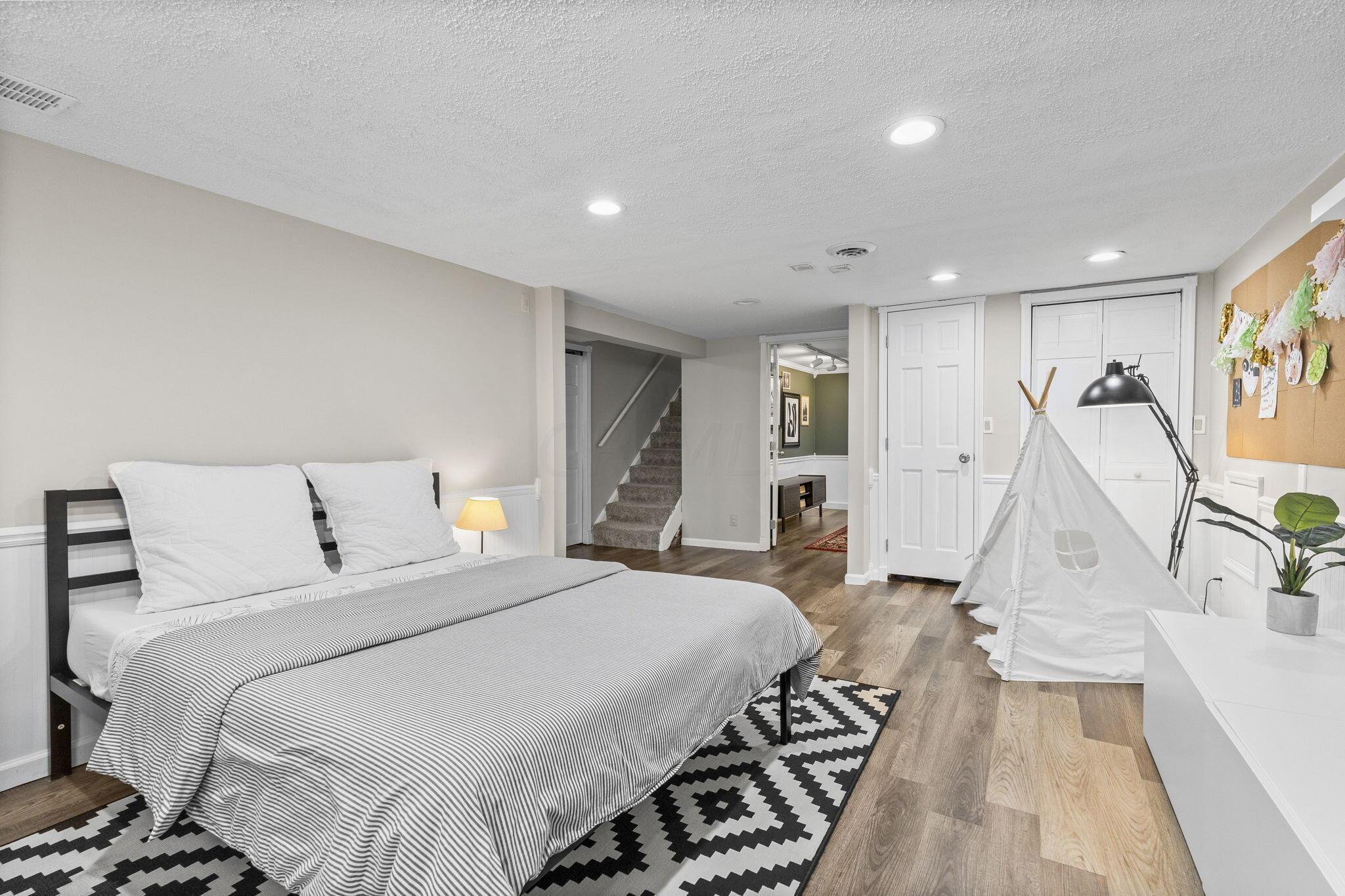 6201 S Hempstead Road