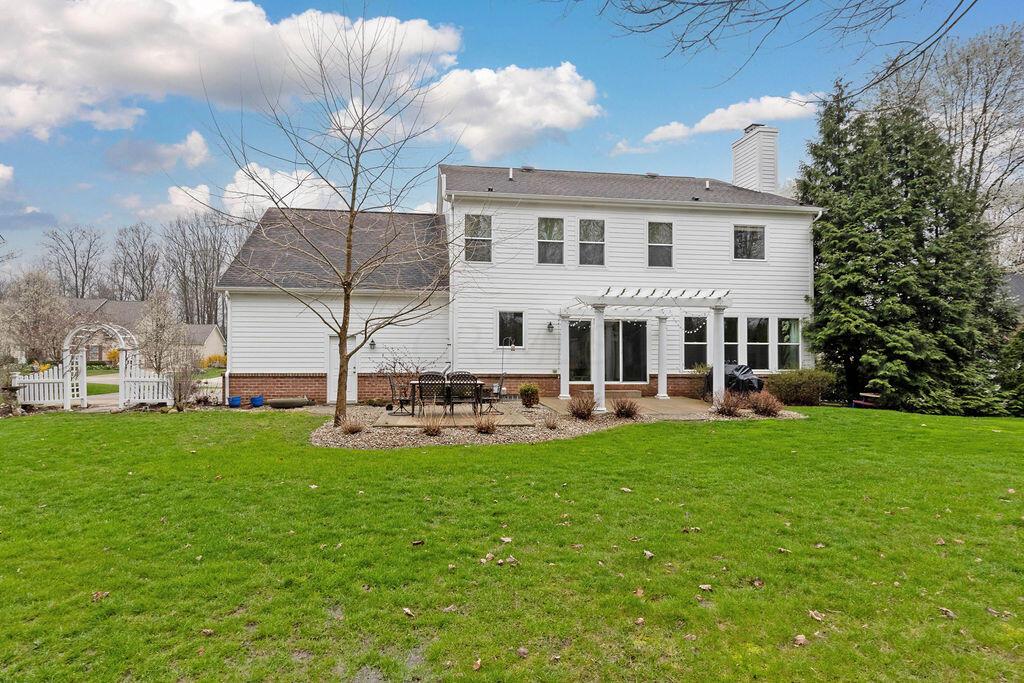 5780 Whispering Ridge Drive