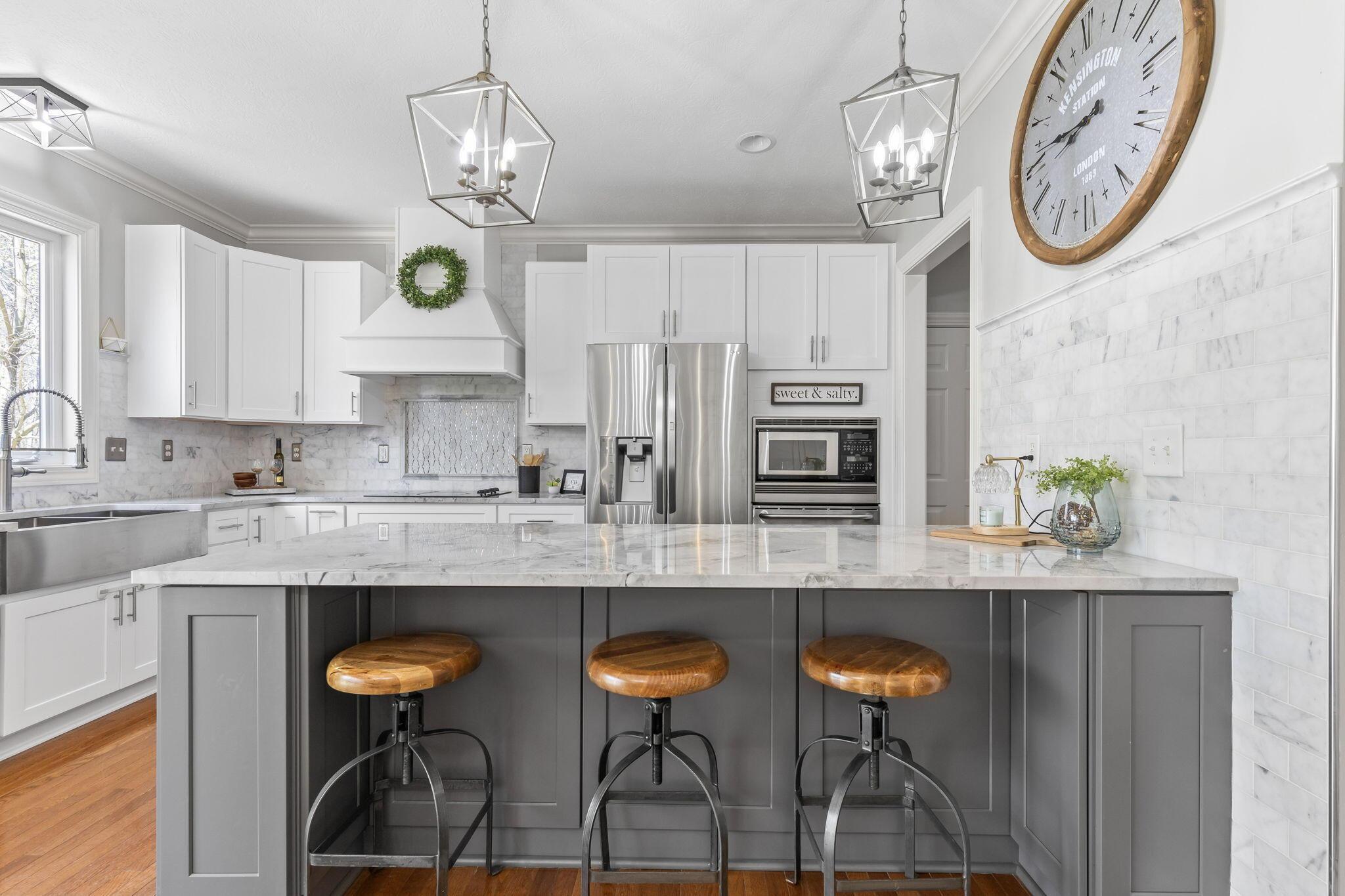 5780 Whispering Ridge Drive