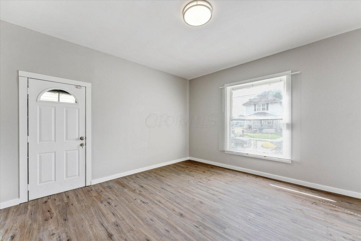 960 Sullivant Avenue