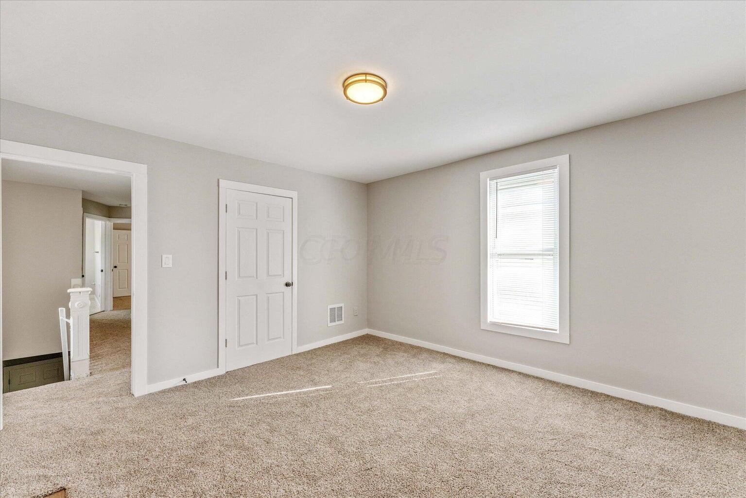 960 Sullivant Avenue