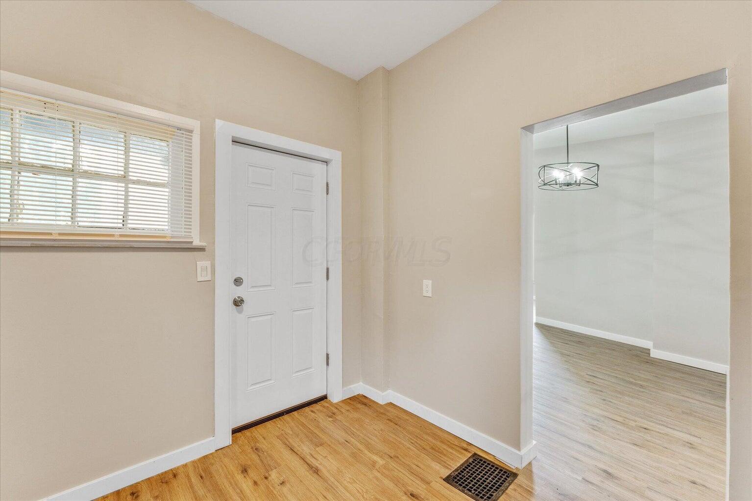 960 Sullivant Avenue