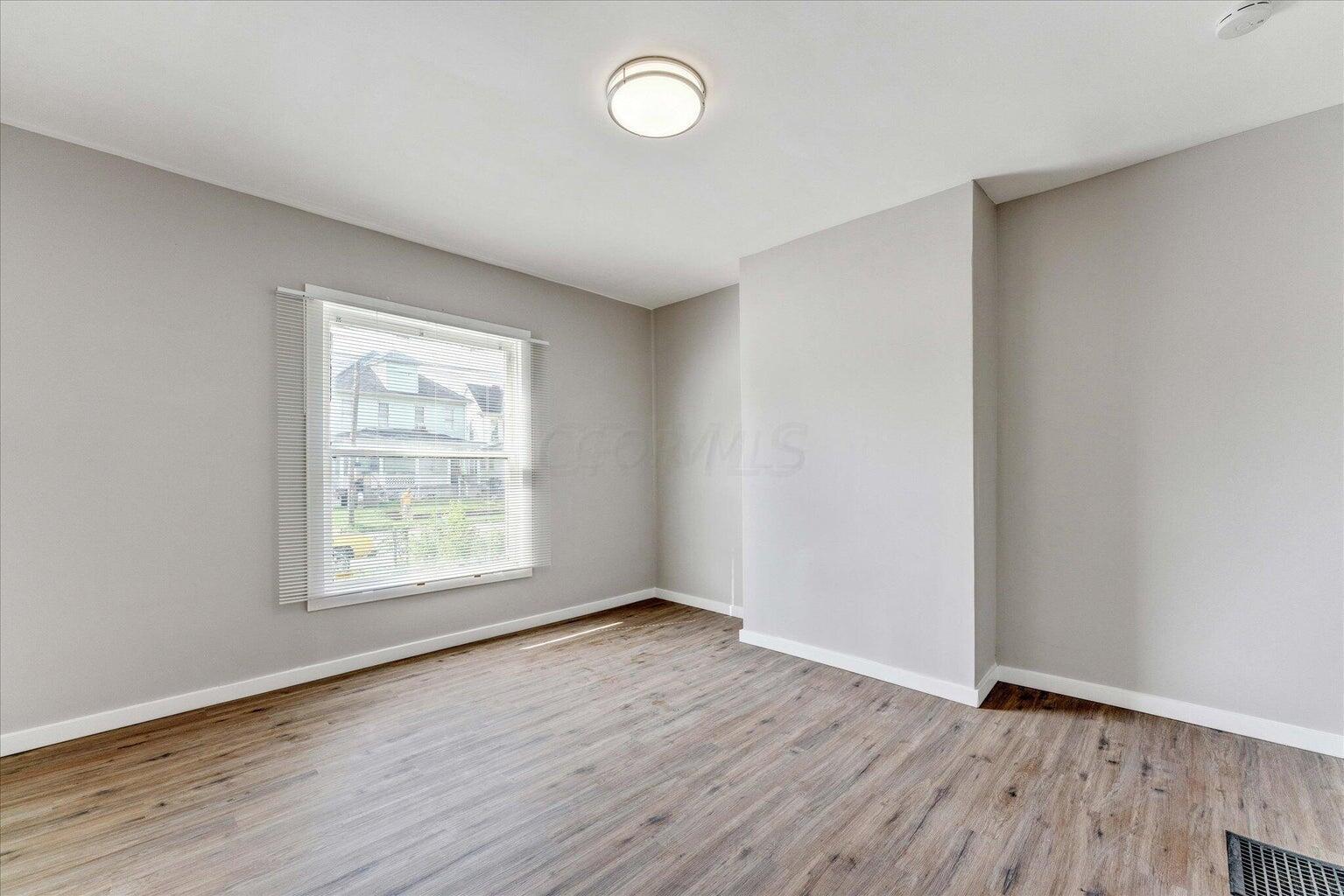 960 Sullivant Avenue