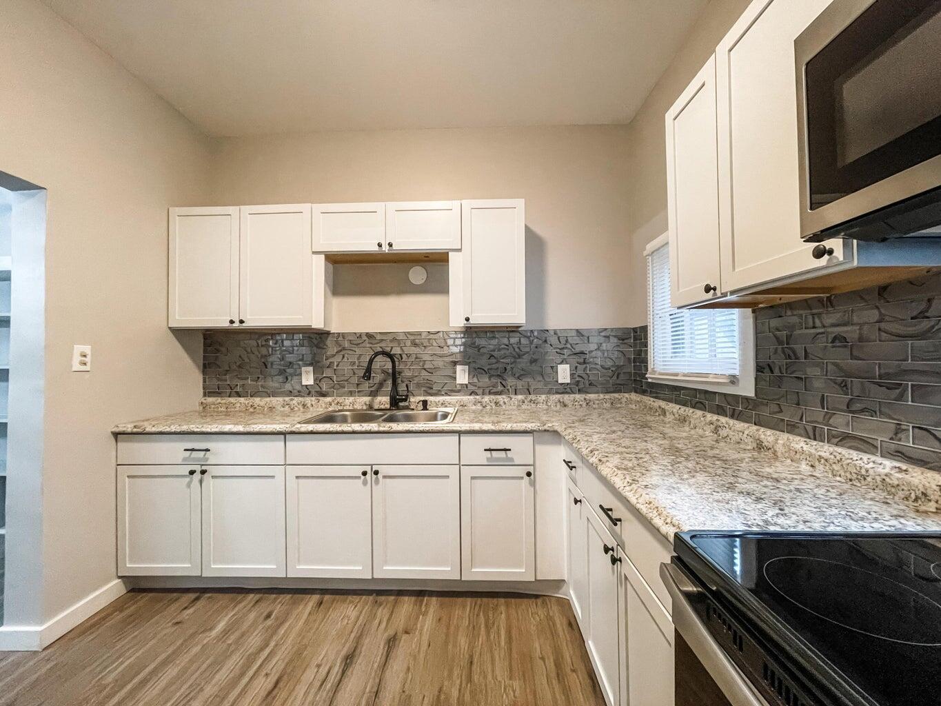 960 Sullivant Avenue