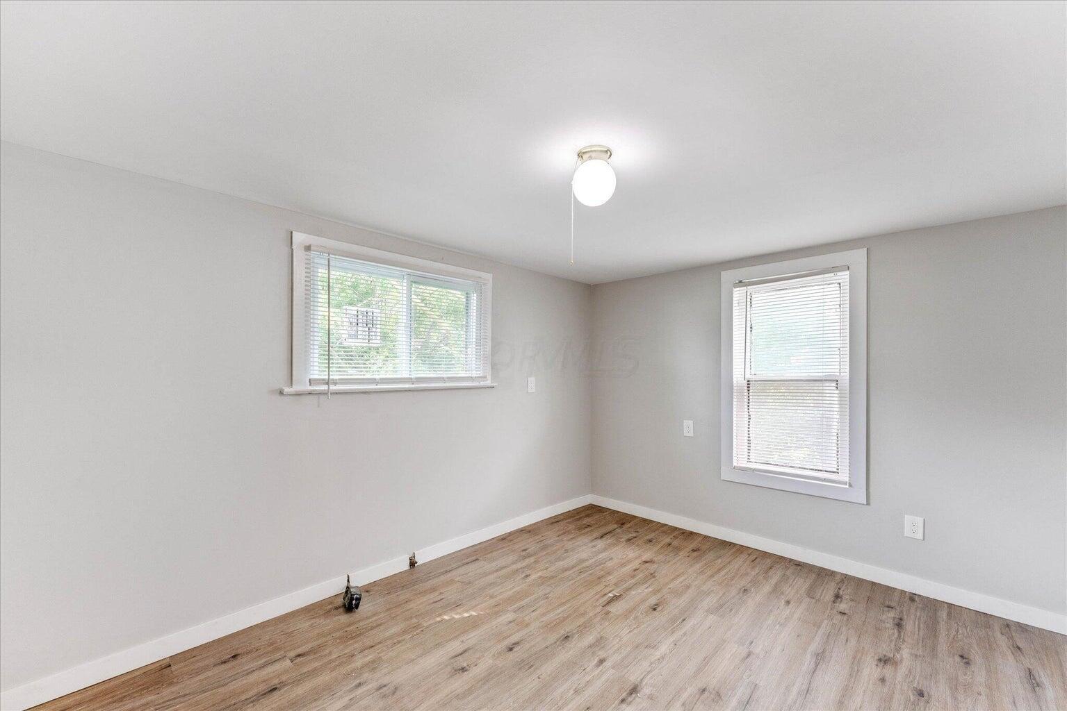 960 Sullivant Avenue