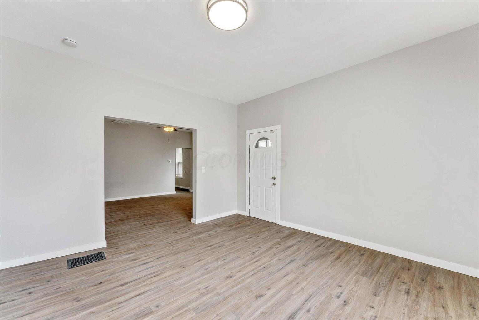 960 Sullivant Avenue