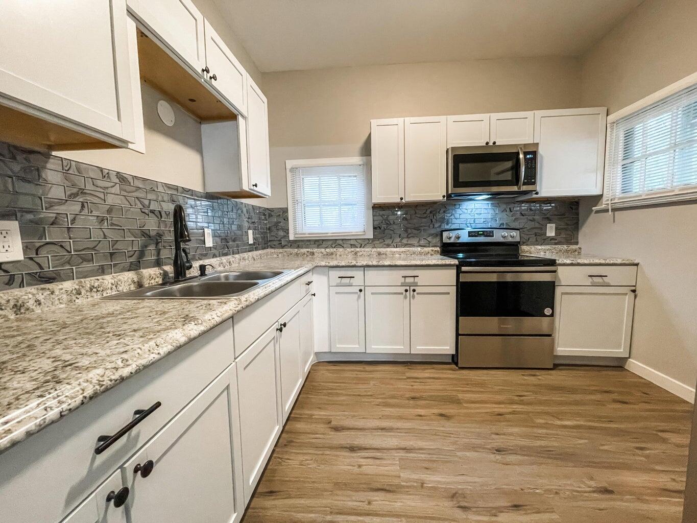 960 Sullivant Avenue