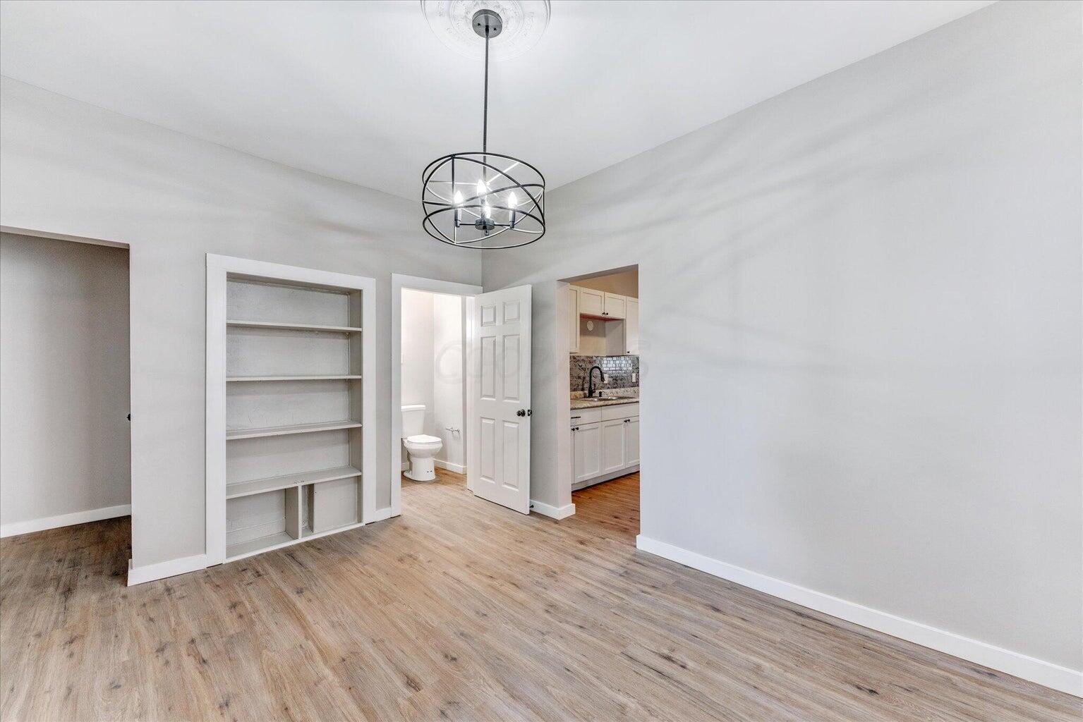 960 Sullivant Avenue