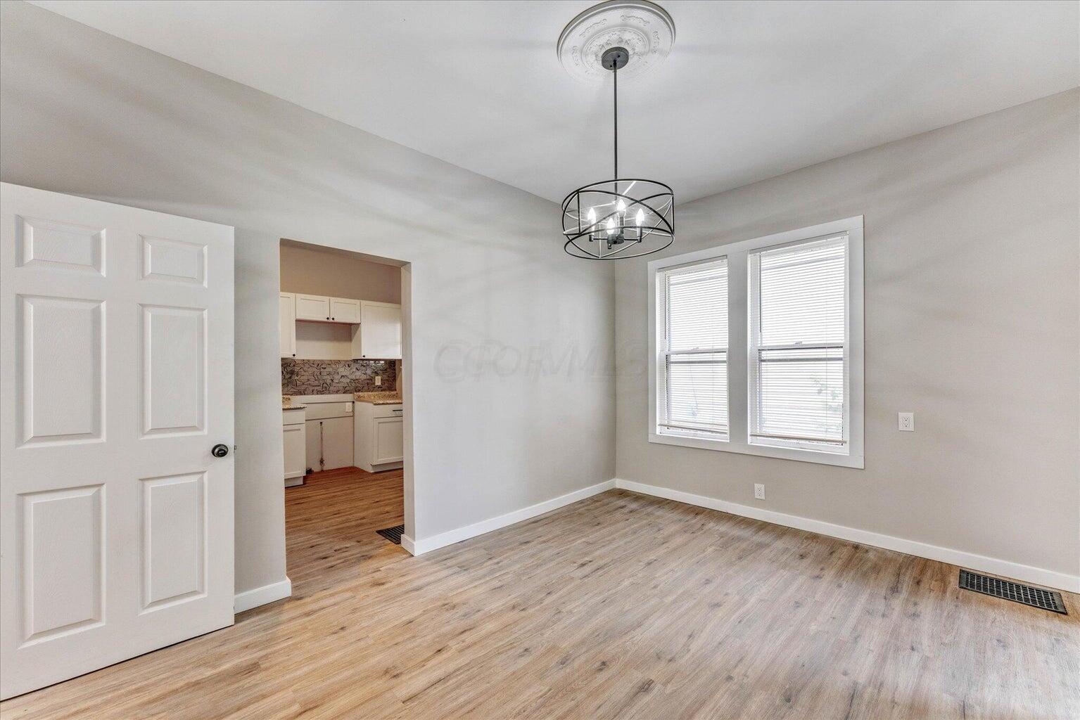 960 Sullivant Avenue