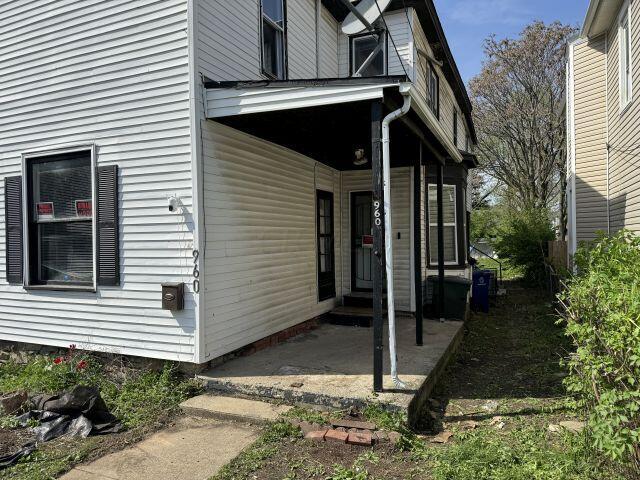 960 Sullivant Avenue