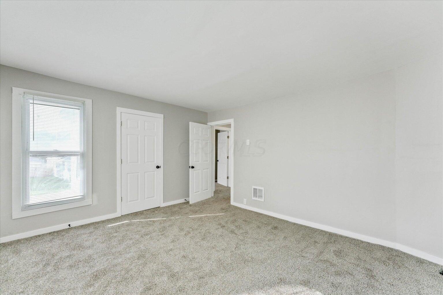 960 Sullivant Avenue