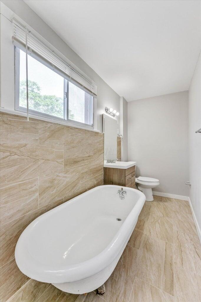 960 Sullivant Avenue