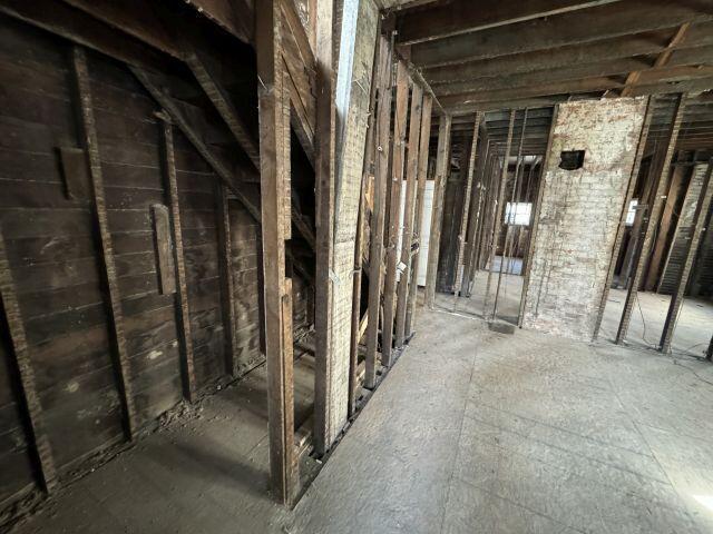 960 Sullivant Avenue