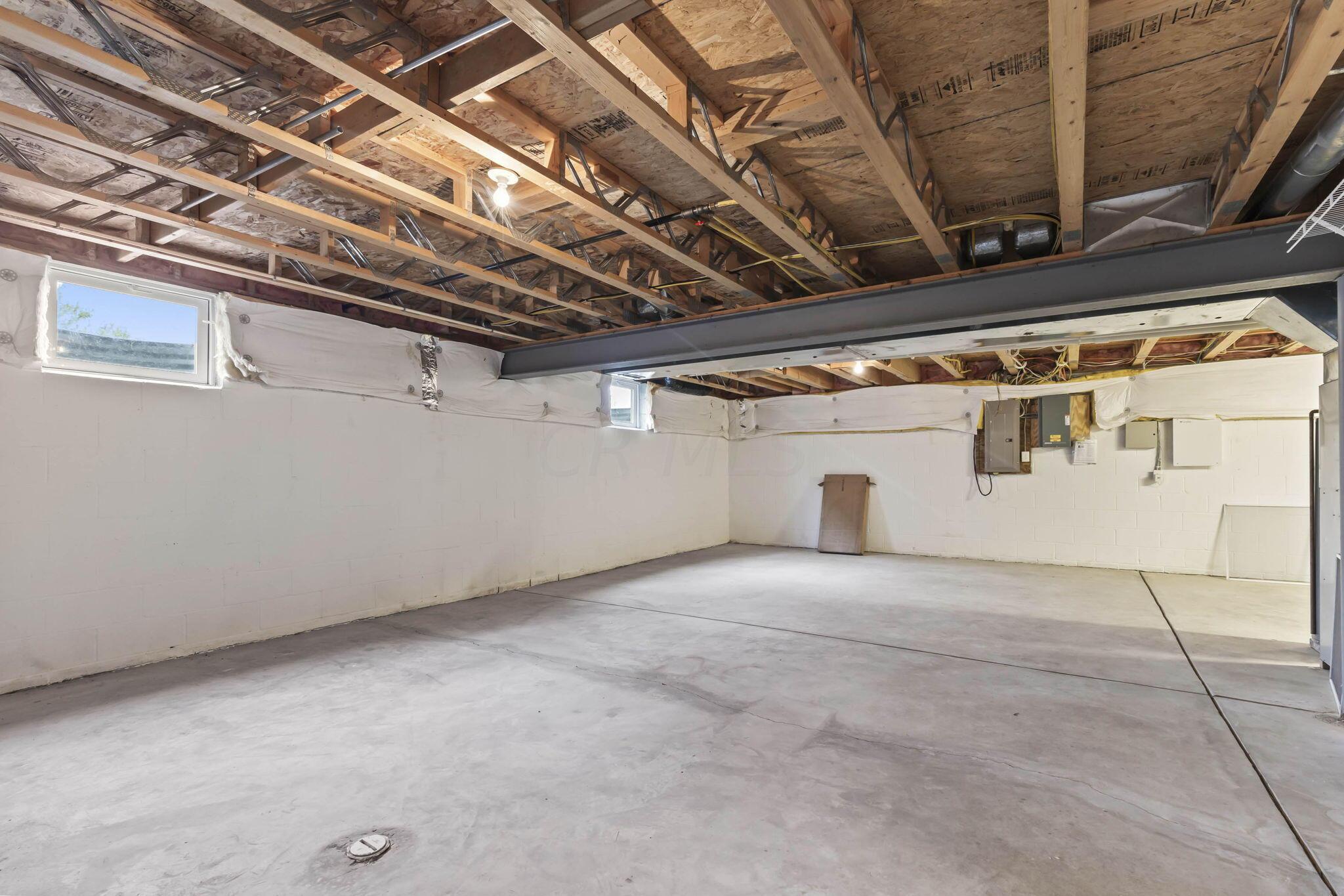 155 Heathermere Loop