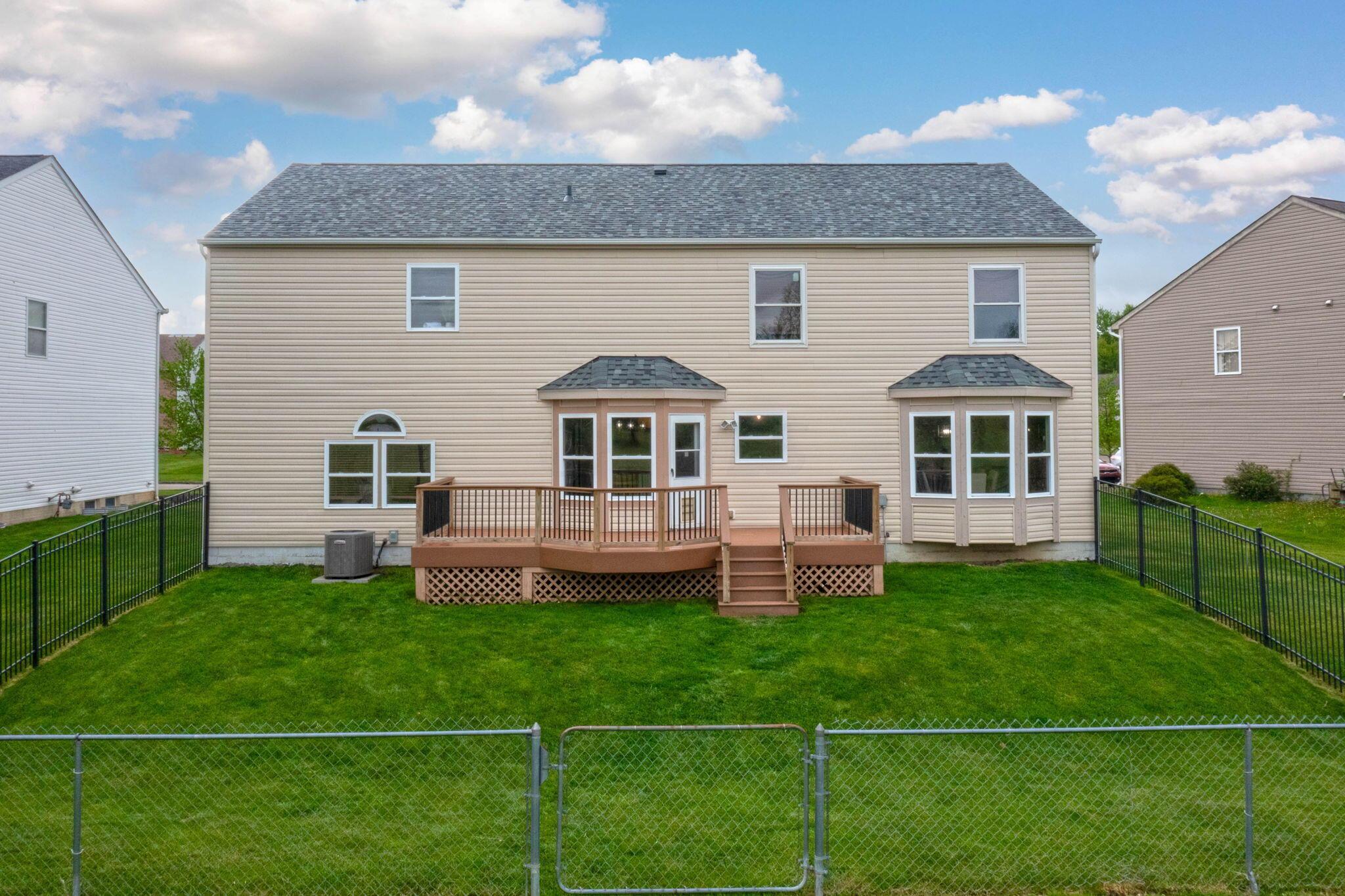 155 Heathermere Loop