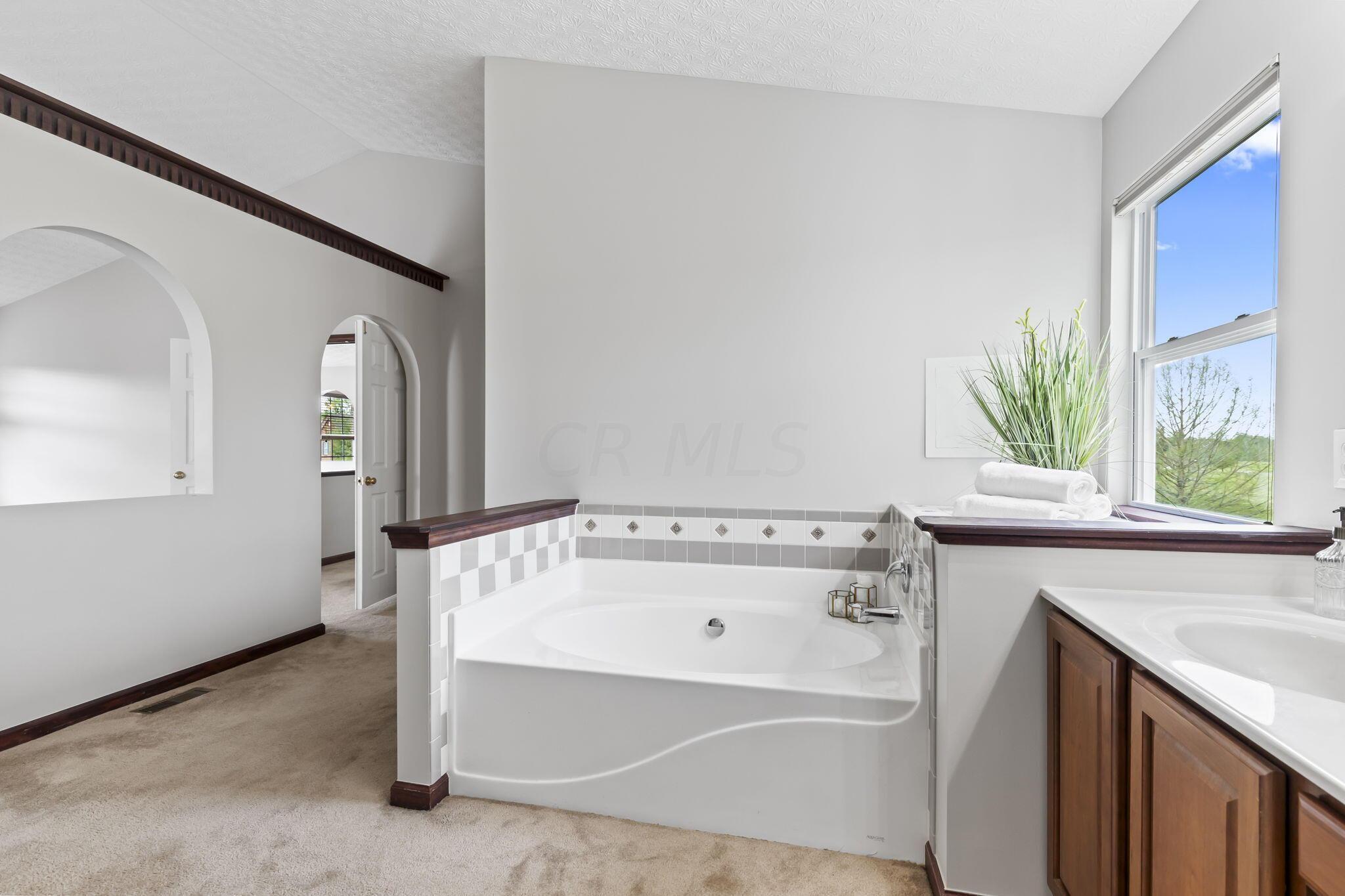 155 Heathermere Loop