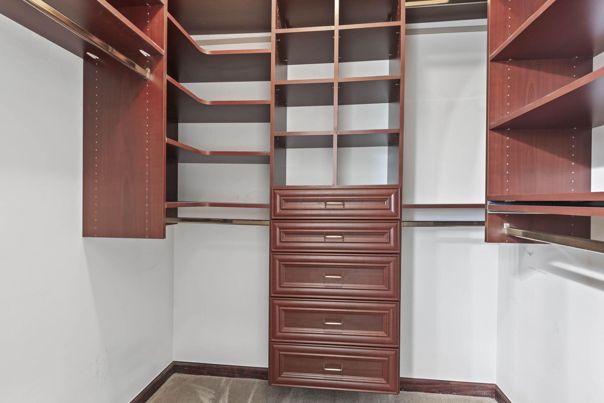 155 Heathermere Loop