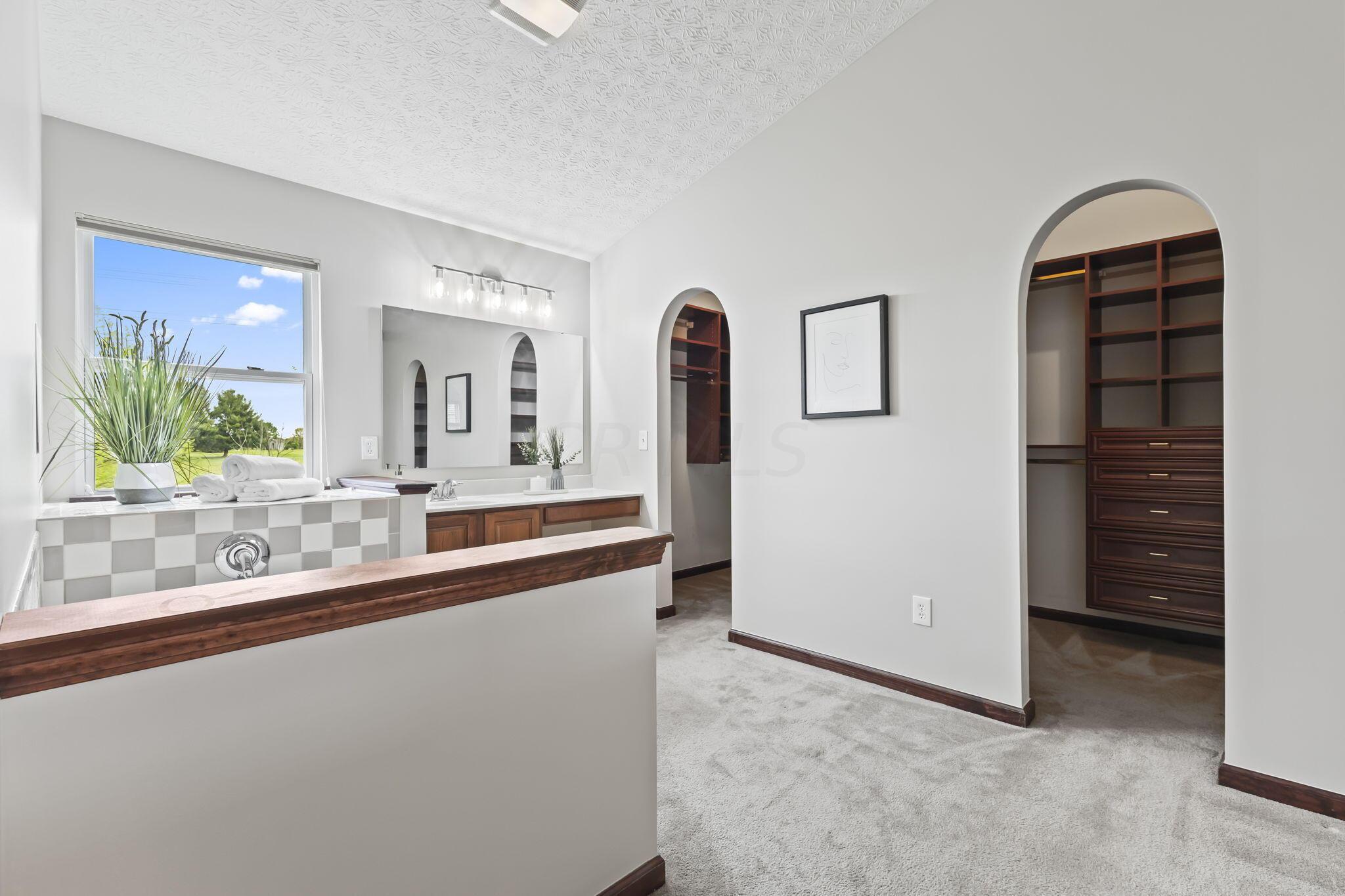 155 Heathermere Loop