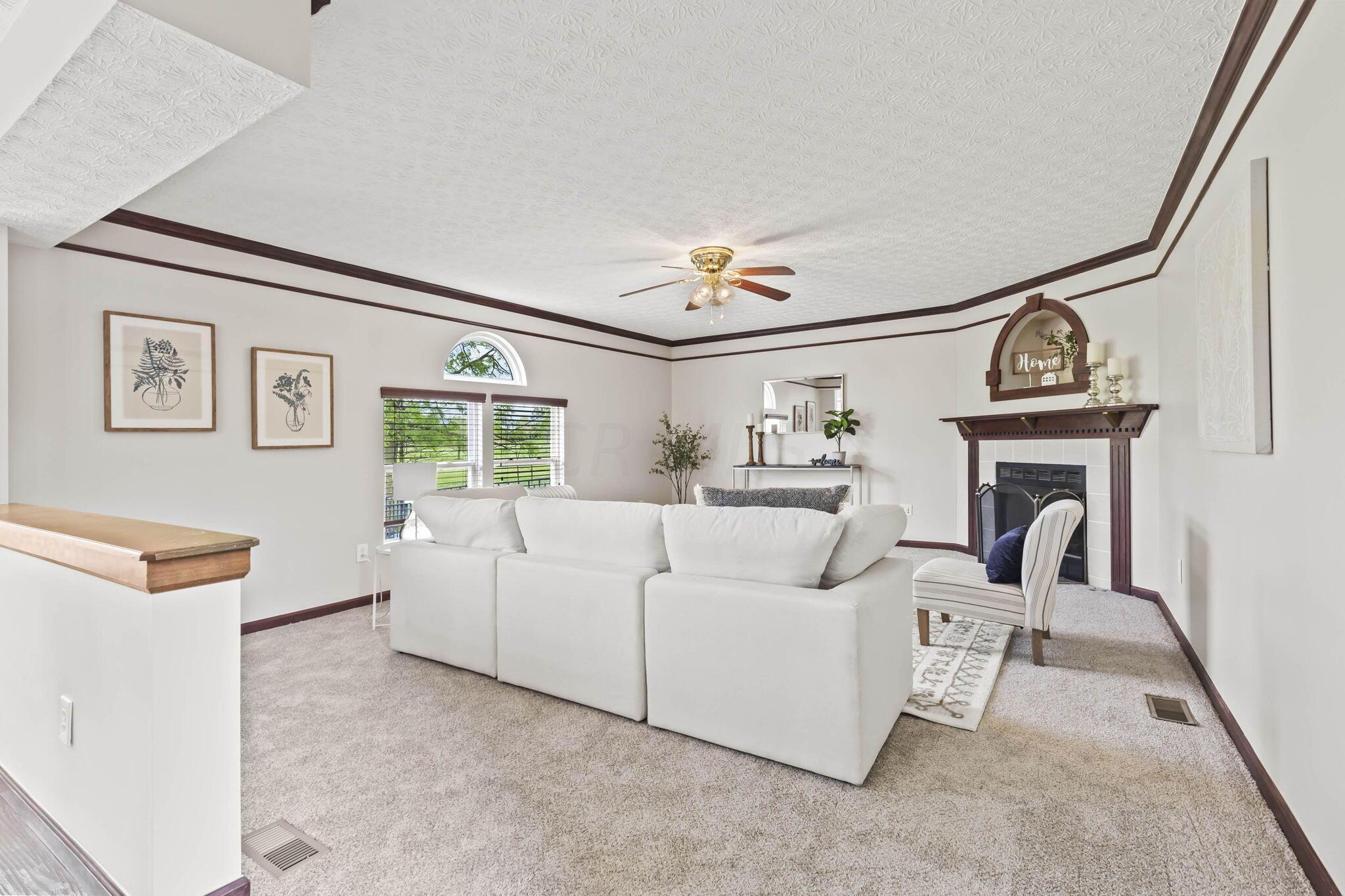 155 Heathermere Loop