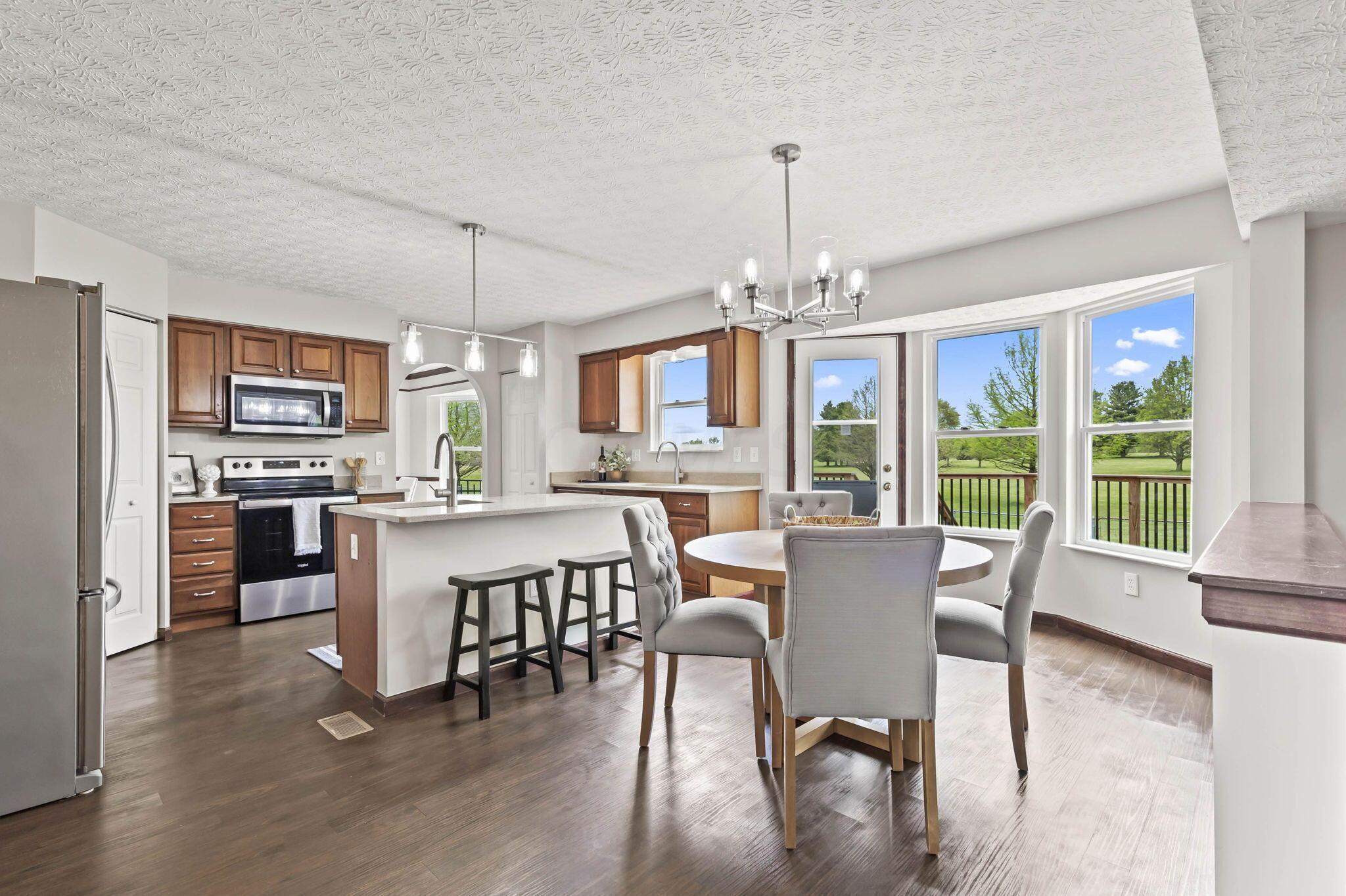 155 Heathermere Loop