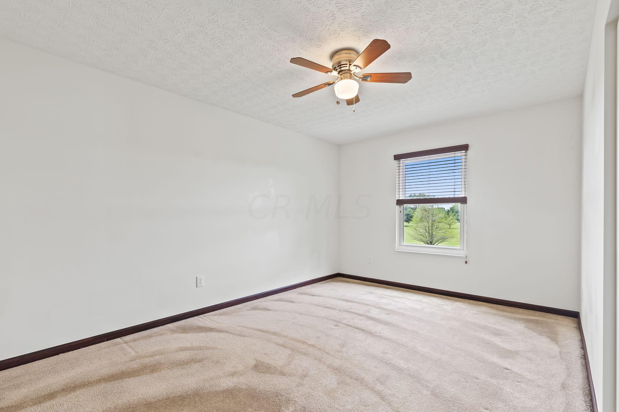 155 Heathermere Loop