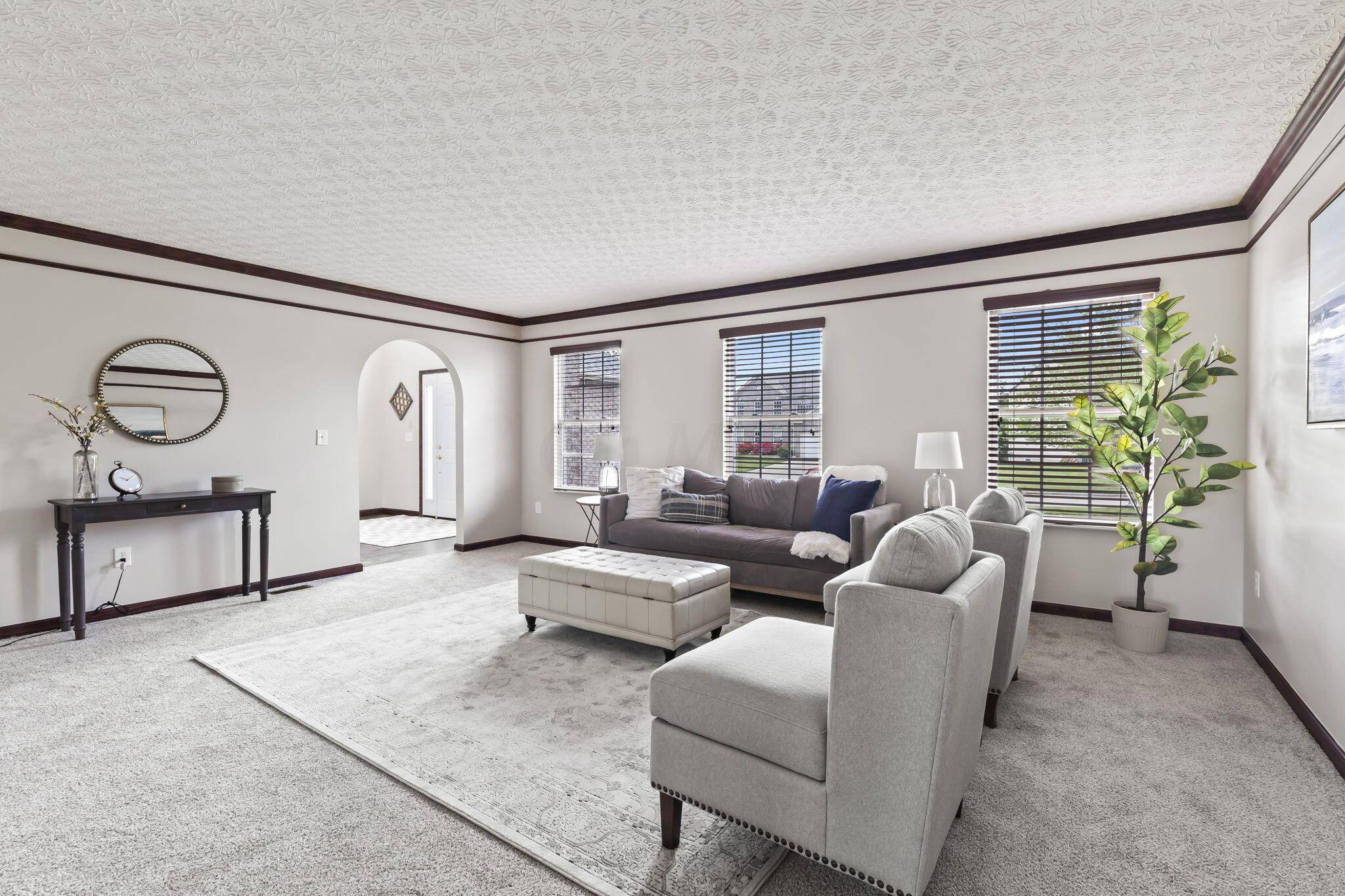 155 Heathermere Loop