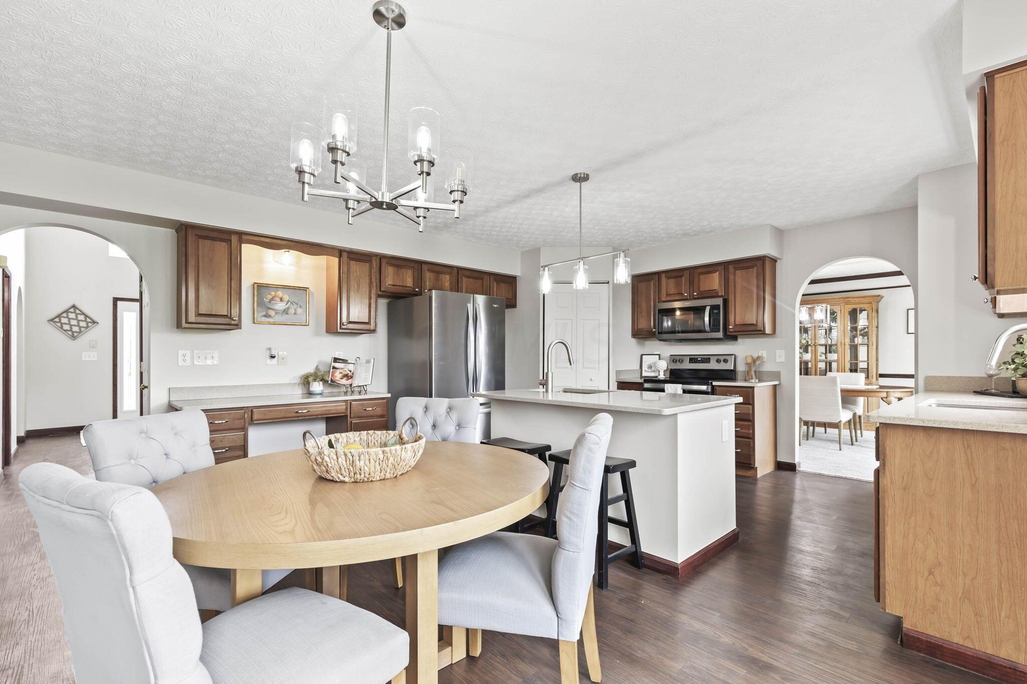 155 Heathermere Loop