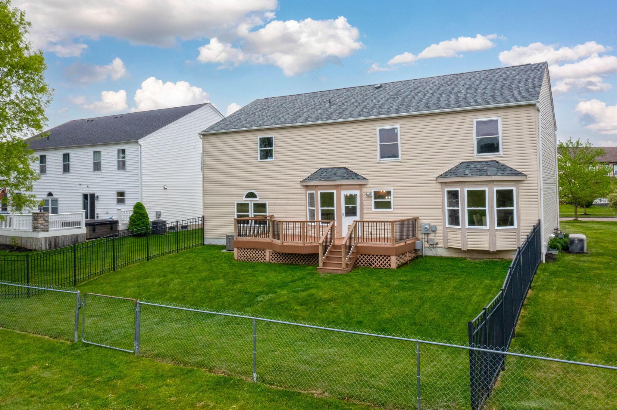 155 Heathermere Loop