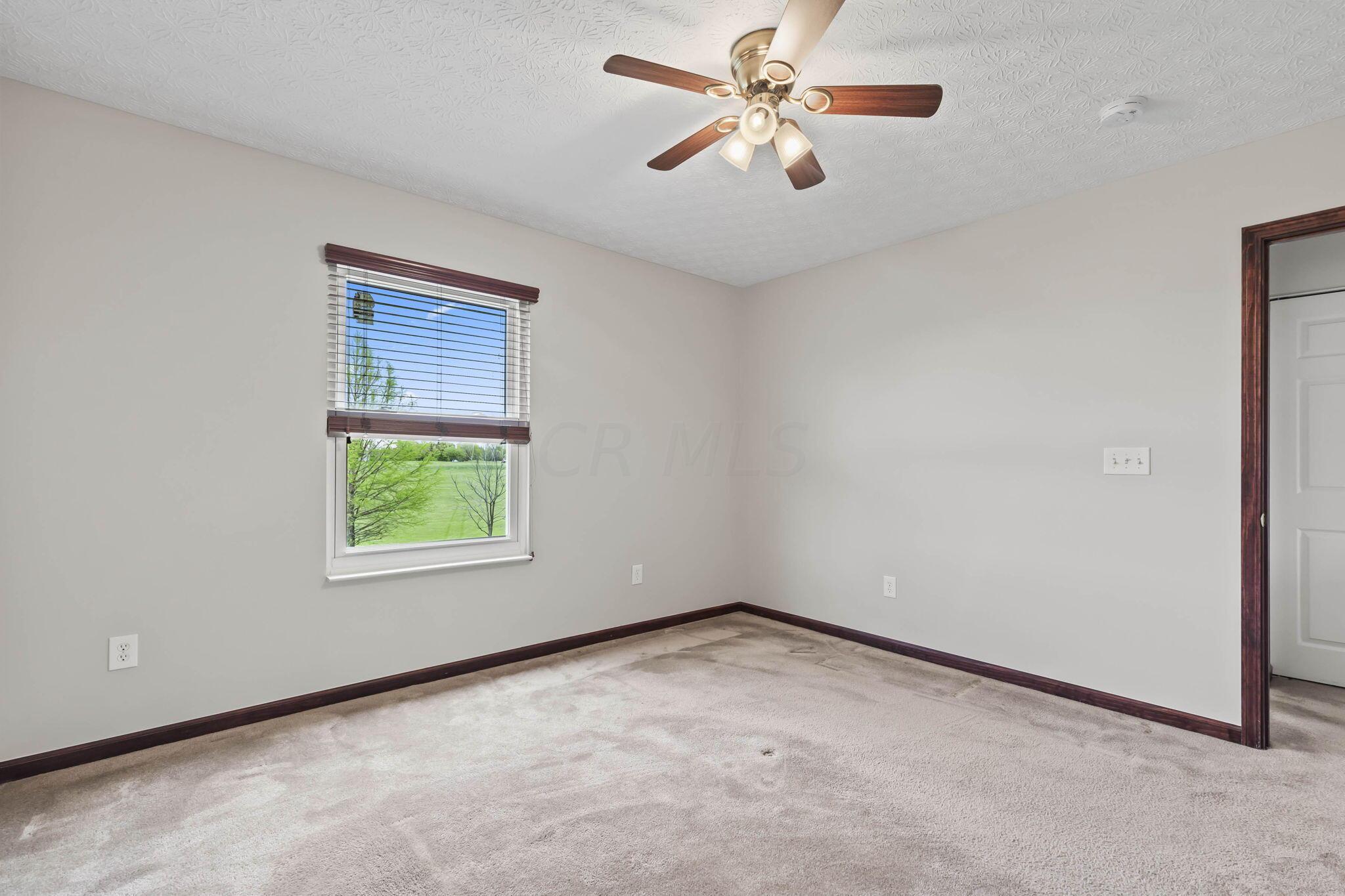 155 Heathermere Loop