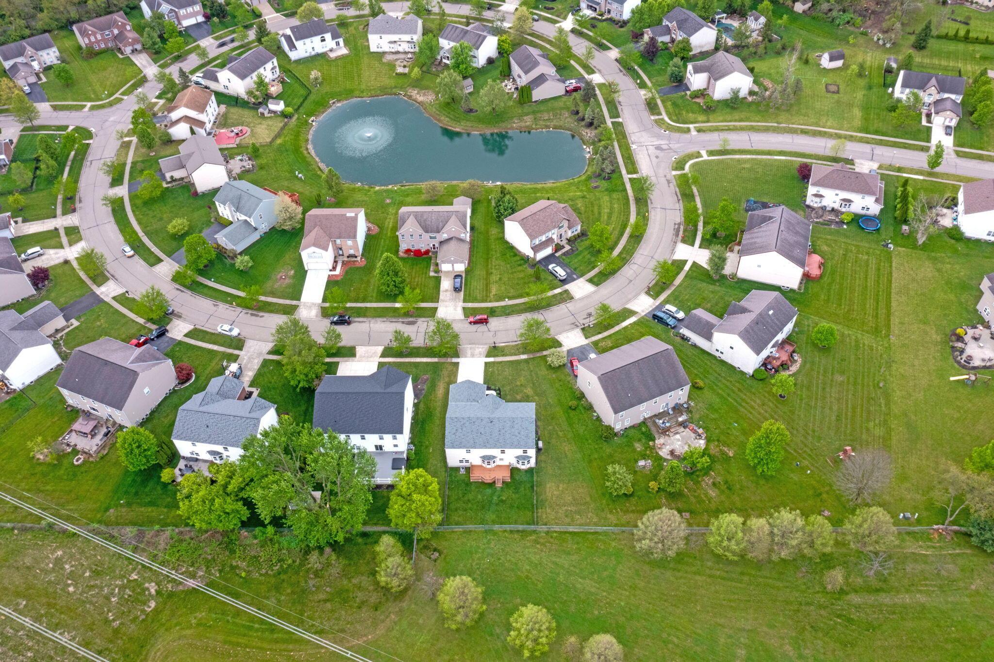 155 Heathermere Loop