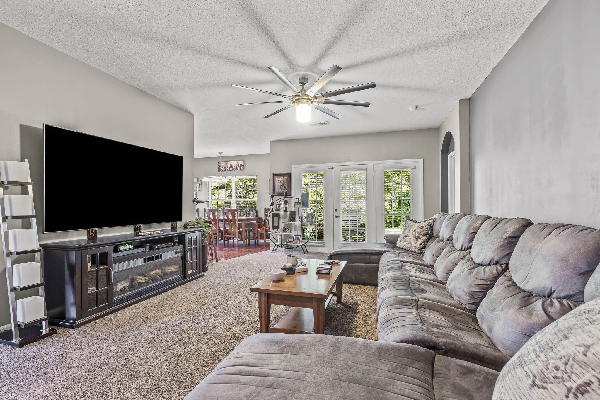 9144 Scenic View Circle