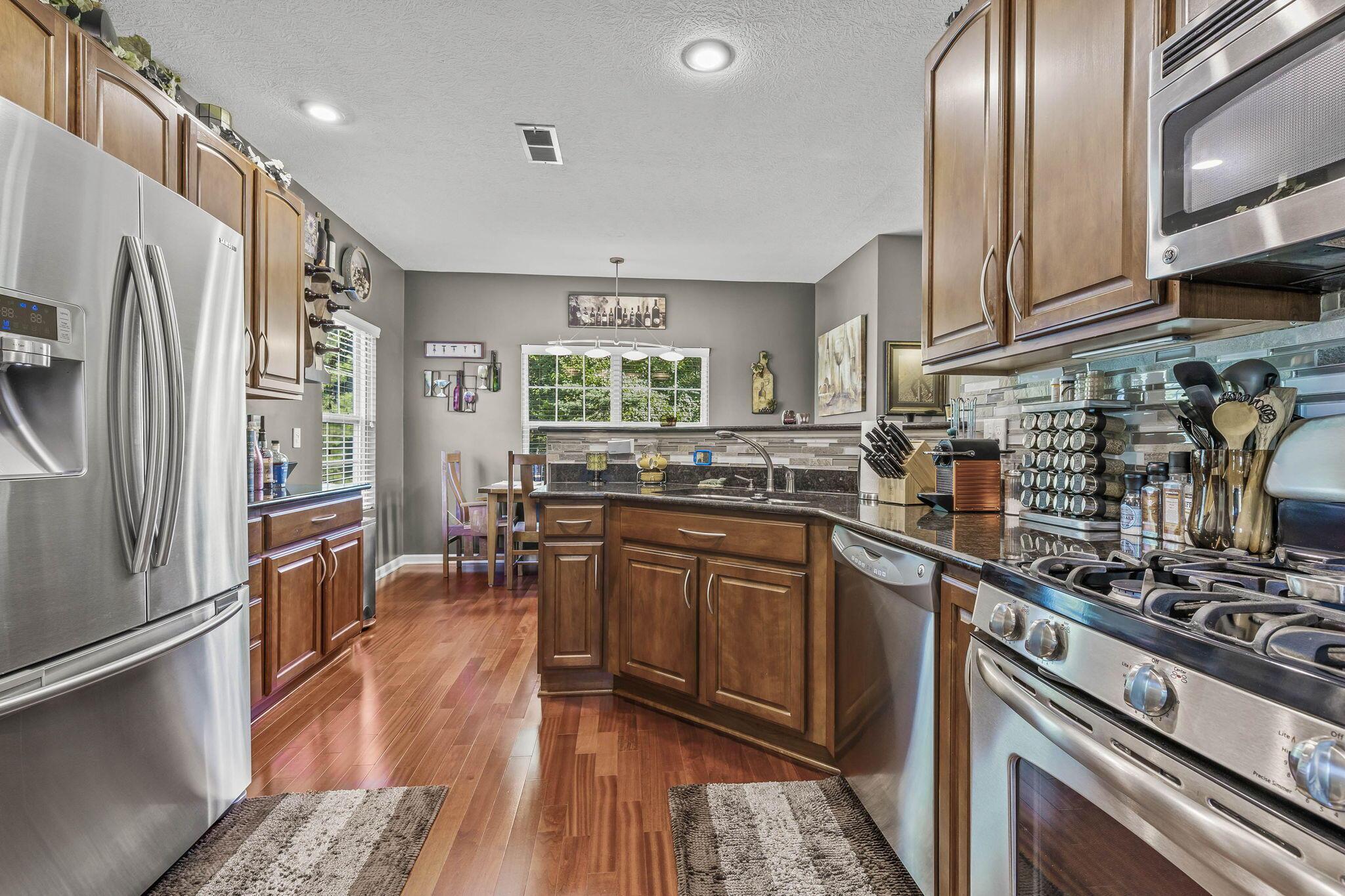 9144 Scenic View Circle