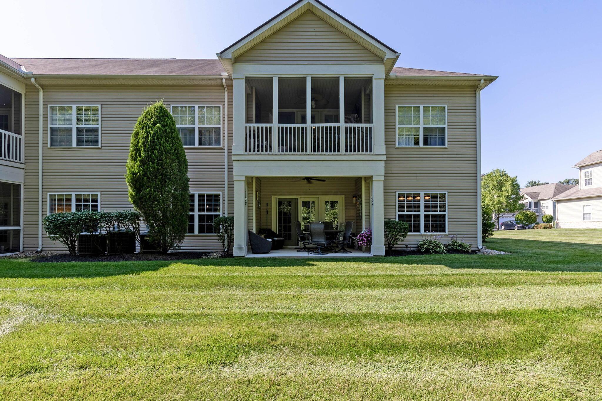 9144 Scenic View Circle