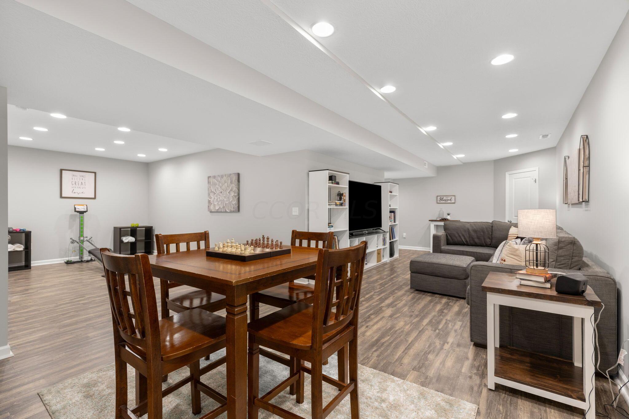 7689 Whitepine Ridge Court