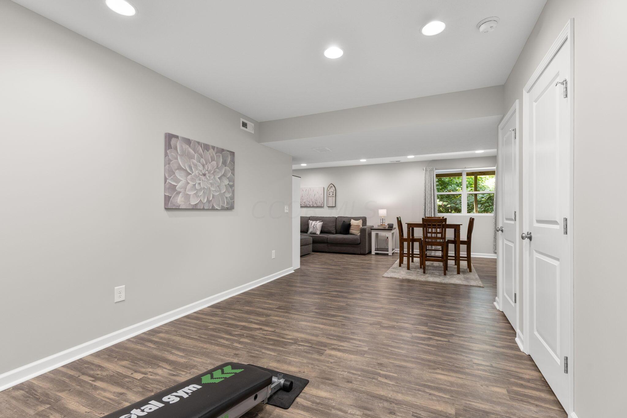 7689 Whitepine Ridge Court