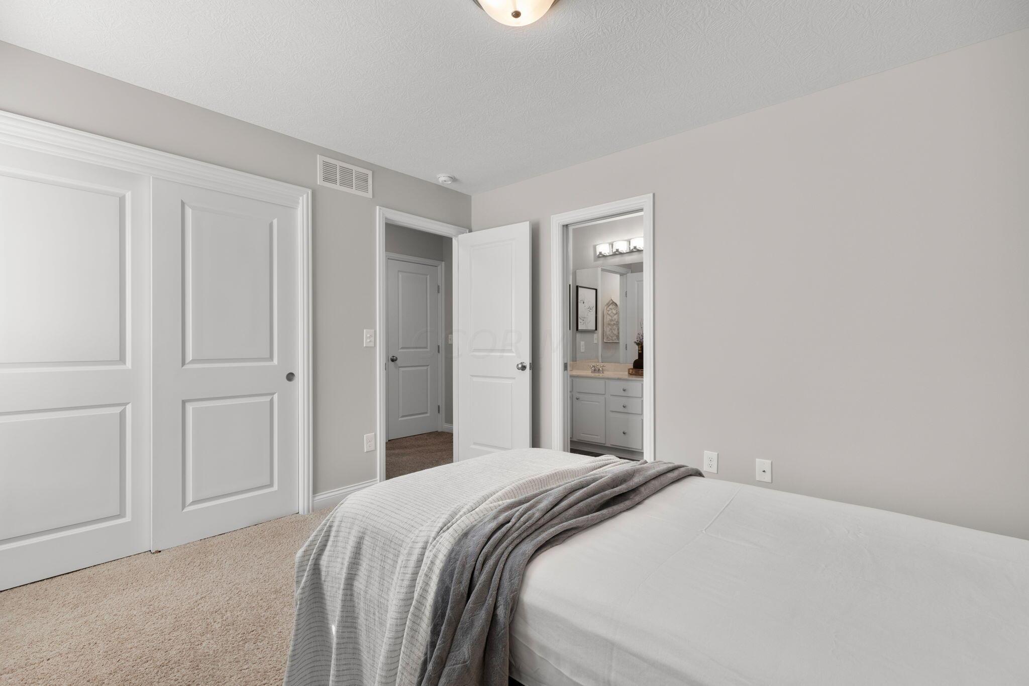 7689 Whitepine Ridge Court