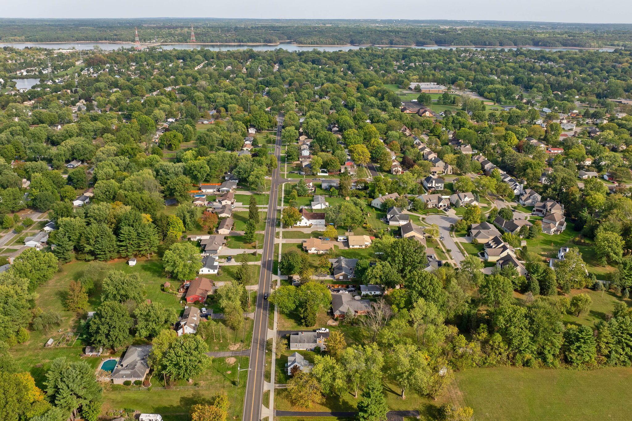 611 E College Avenue