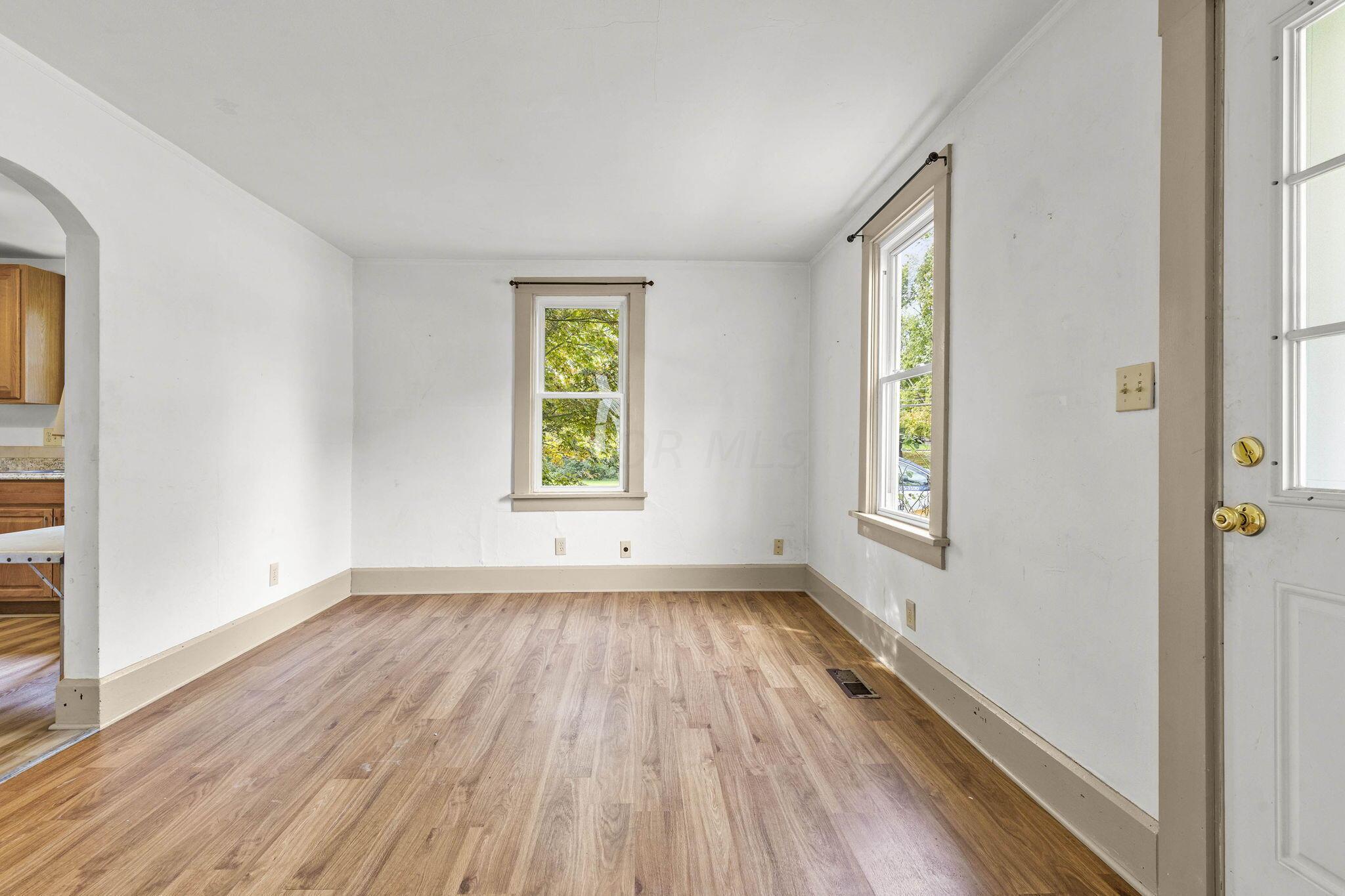 611 E College Avenue