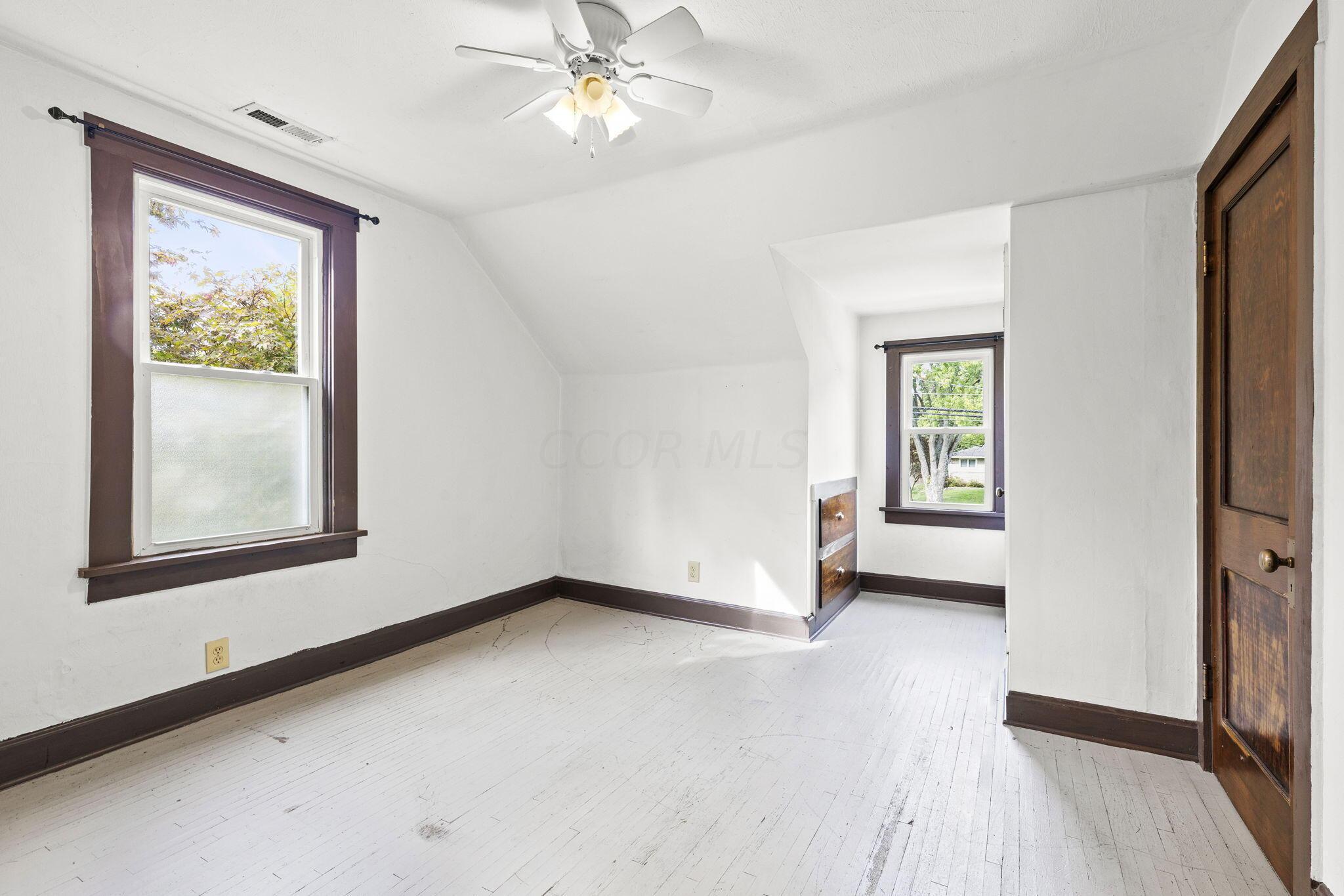 611 E College Avenue