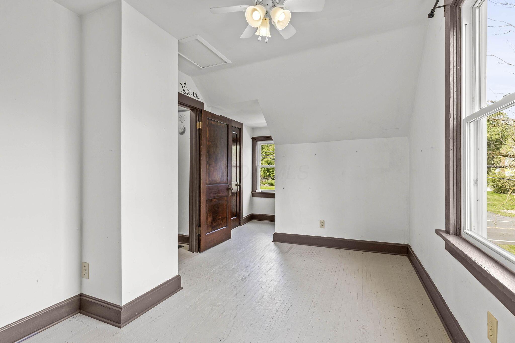 611 E College Avenue