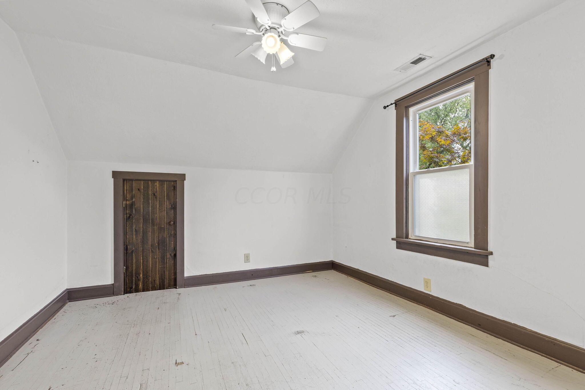 611 E College Avenue