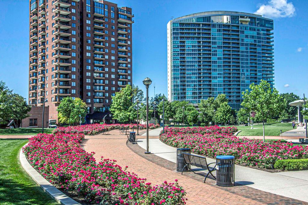 444 N Front Street, 207