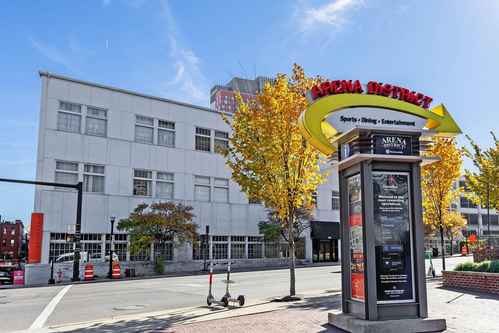 444 N Front Street, 207