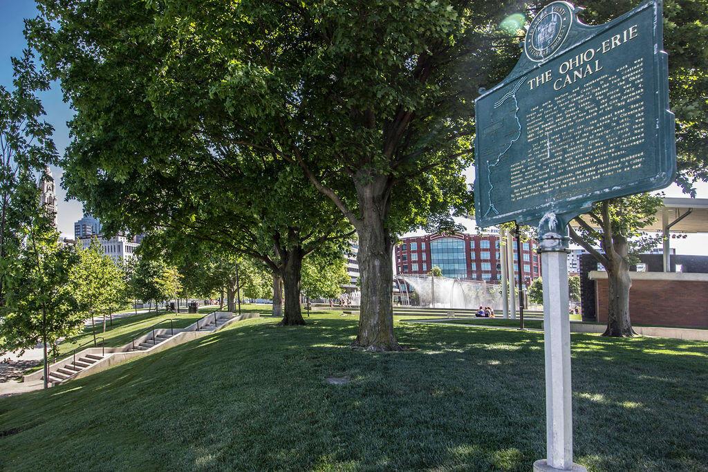 444 N Front Street, 207