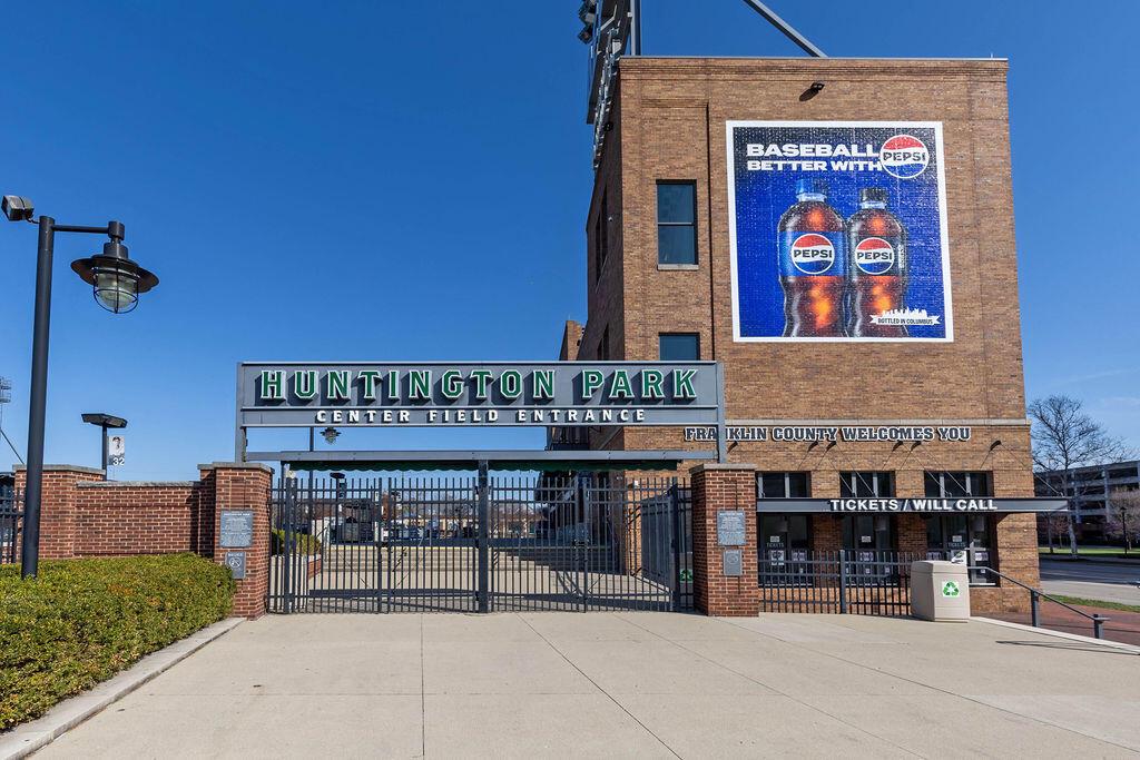 444 N Front Street, 207