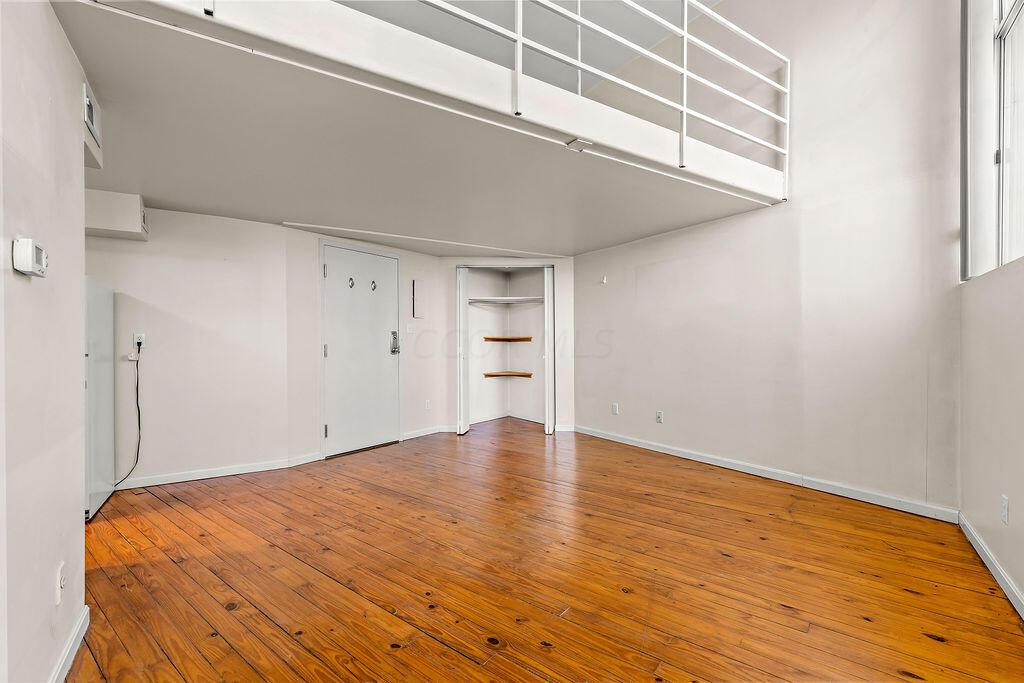 444 N Front Street, 207